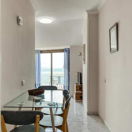 Beachfront Las Canteras 4 - Sea Views Terrace *